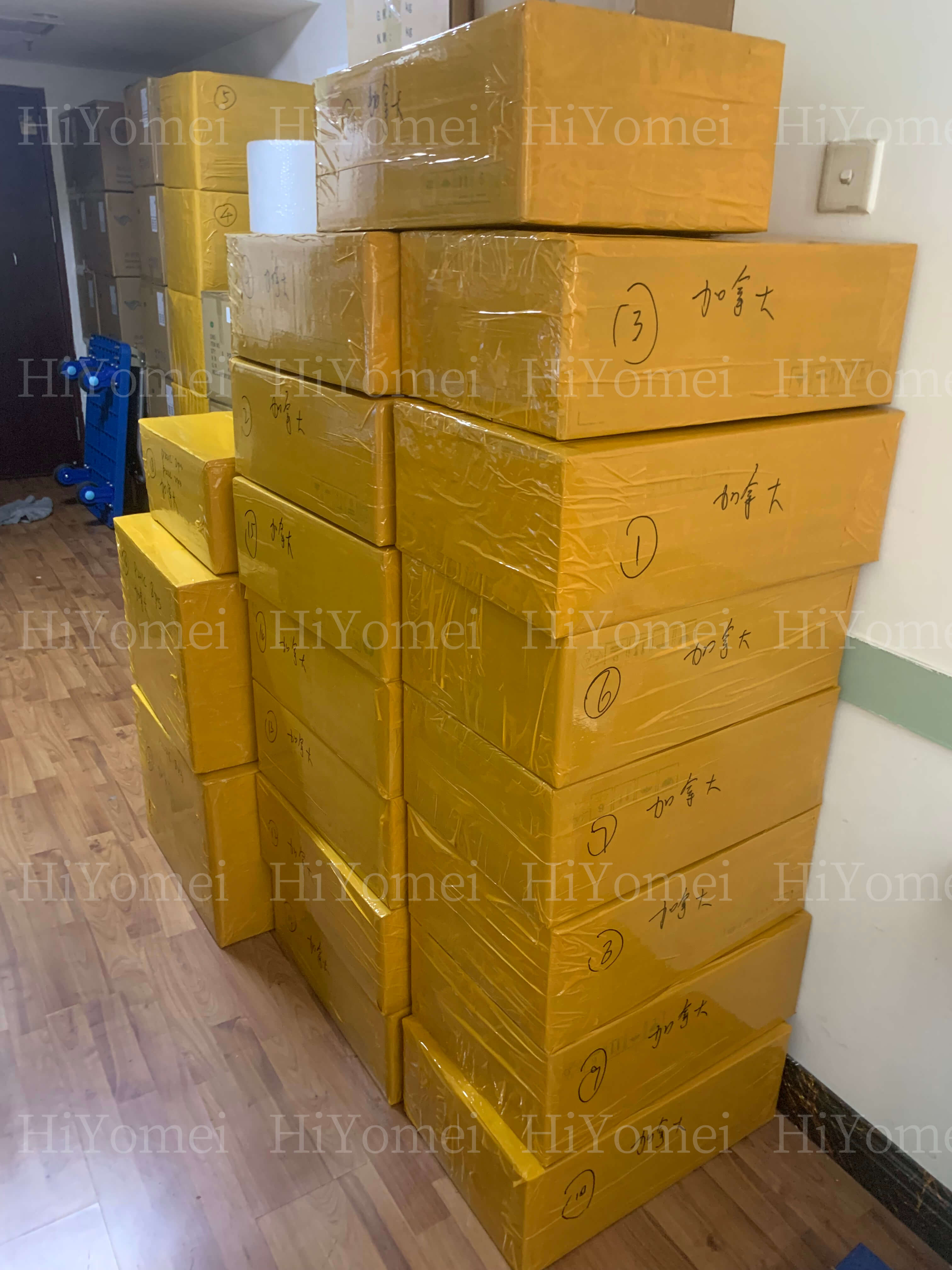 Pack and mark the goods before delivery