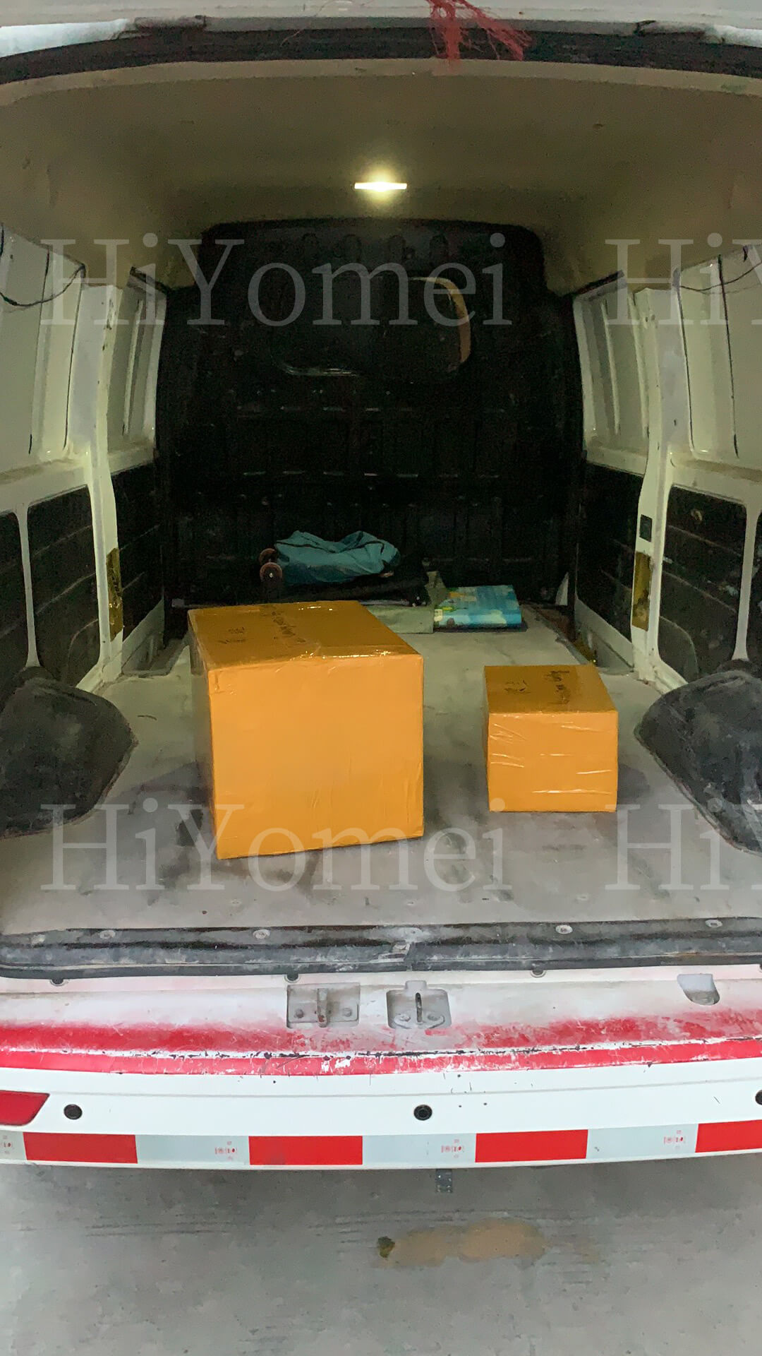 Send to the international logistics center